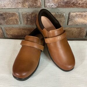 ANODYNE Women’s Cognac Leather Diabetic Shoes W/Orthotic Inserts